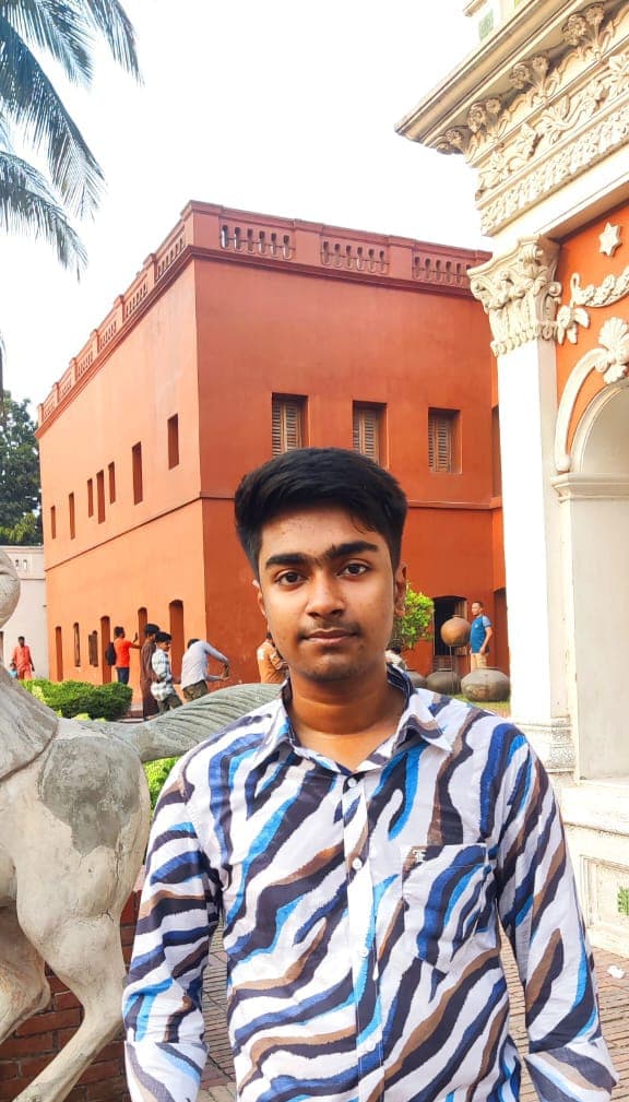 তাসীন খান